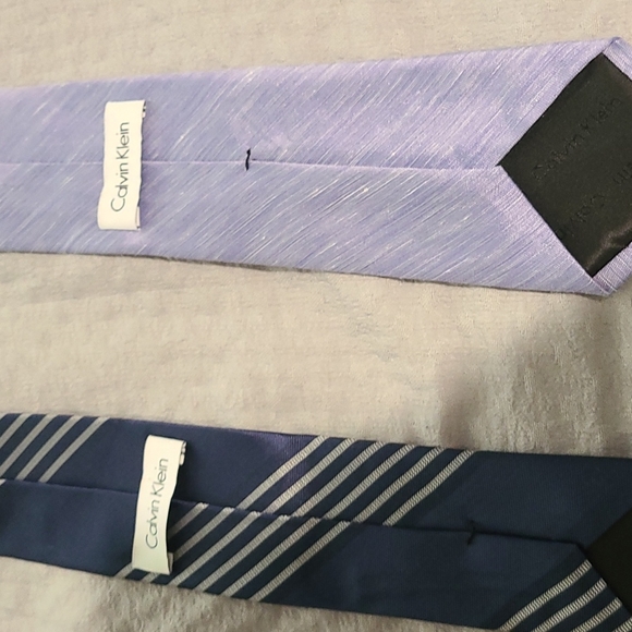 Set of Calvin Klein Ties. - Picture 3 of 4